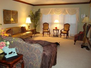 1851 Cortina Dr, Dayton, OH 45459