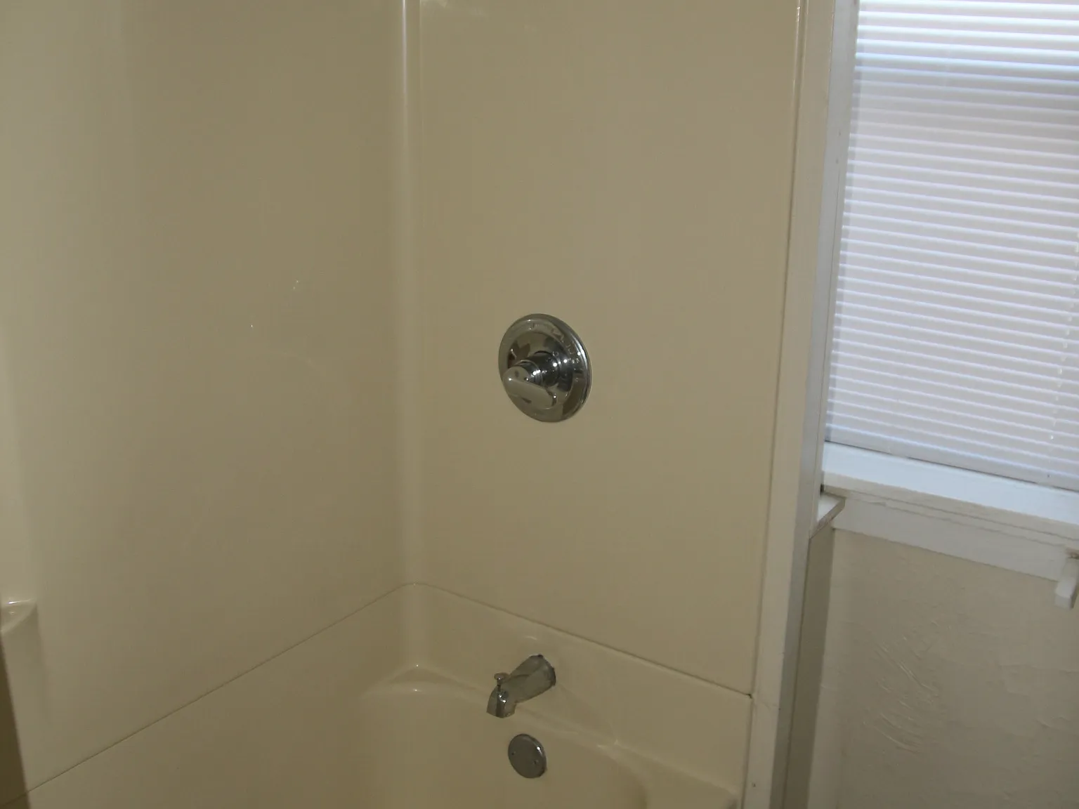 2 bed, 1300 sqft, $1,995 — Photo 2