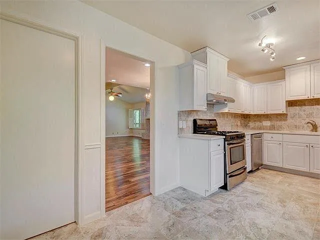 3414 Rain Forest Dr — Photo 6