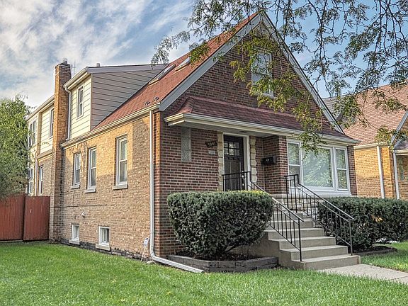 2nd image of 5841 W Leland Ave