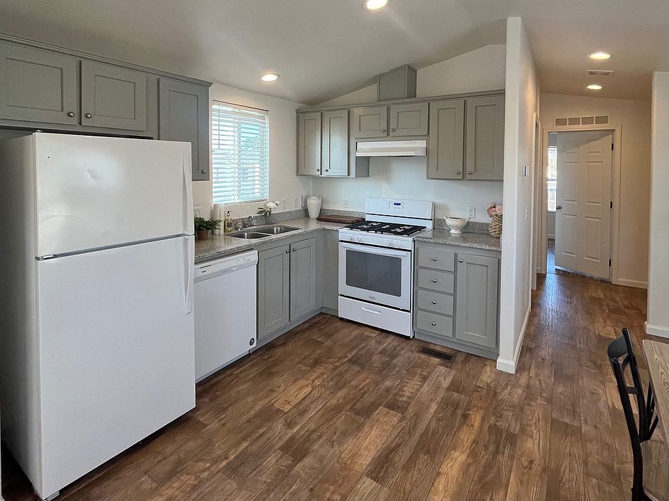 1st image of 86 Lyle Way