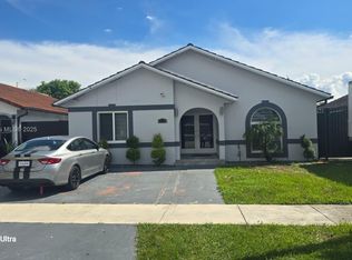 3240 W 76th Pl, Hialeah, FL 33018