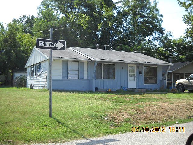 1st image of 714 Rosewood St