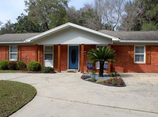 54 Meigs Dr, Shalimar, FL 32579