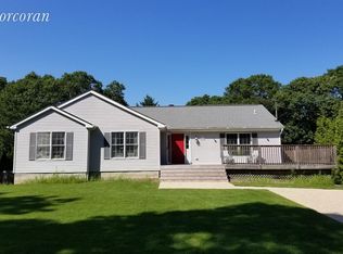 213 W Neck Rd, Southampton, NY 11968