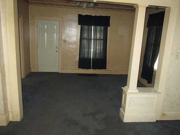 3rd image of 1805 E Minnesota St