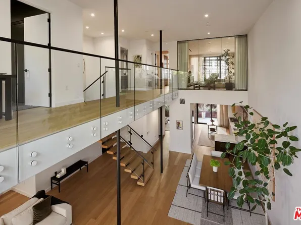 702 N Doheny Dr #Townhouse 5, West Hollywood, CA 90069