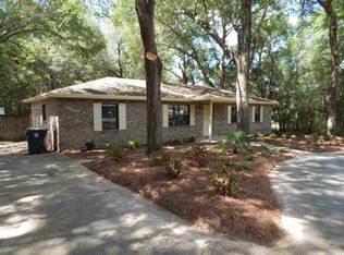 6423 Sanders St, Milton, FL 32570