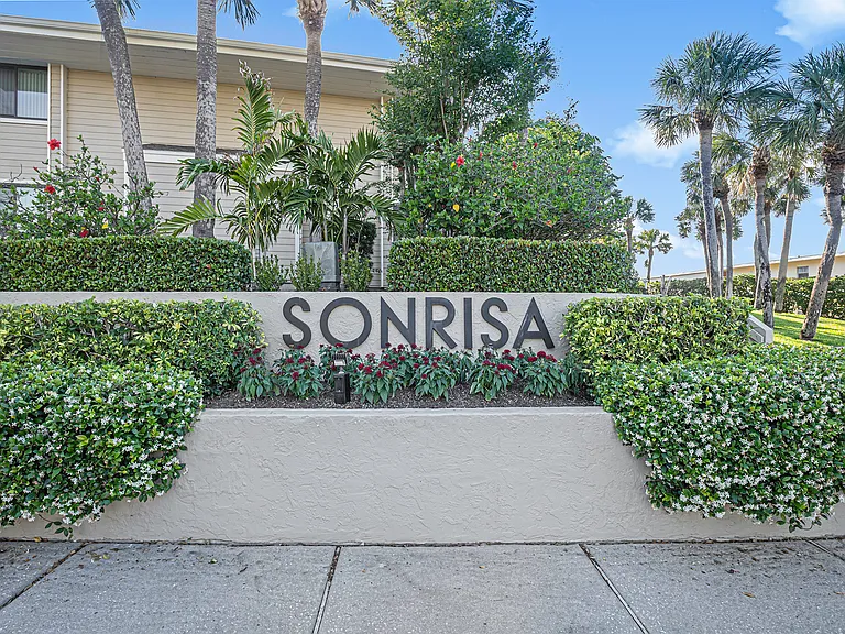 2000 Gulf Blvd #3 — Photo 21