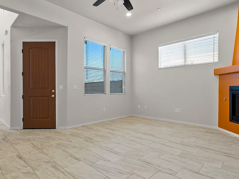 1601 Golden Gate Way — Photo 4