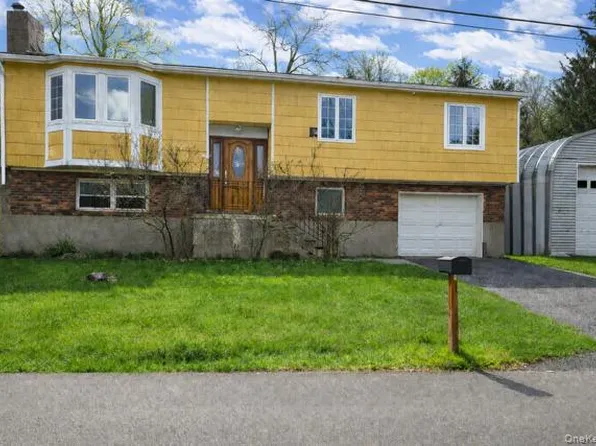 9 Wykagyl Court, Carmel, NY 10512