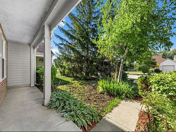 2nd image of 1119 Burnham Ct