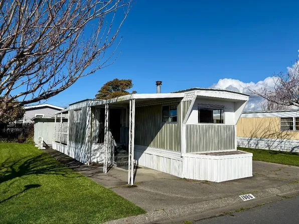 1986 Shetland Ln, Arcata, CA 95521