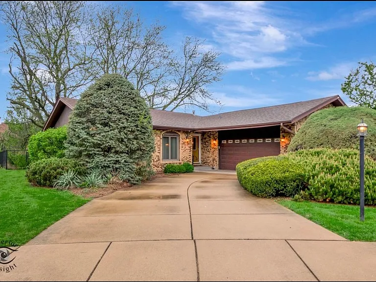15034 Castlebar Ln — Photo 1
