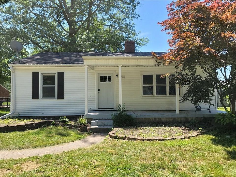 1st image of 1705 S 27th St