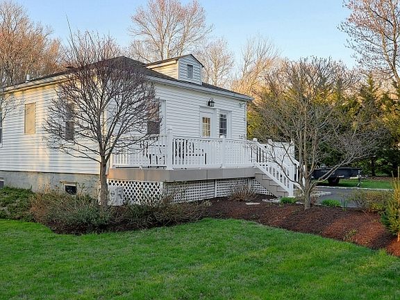 4th image of 131 Charles Rd