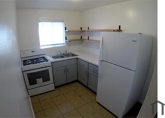 2 bed, $975 — Photo 4