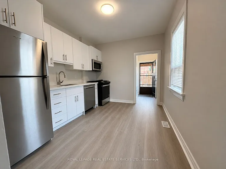 5 Henderson Ave — Photo 2
