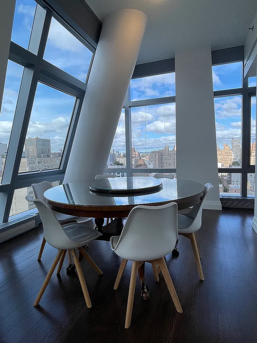 35 West 15th Street — Photo 4