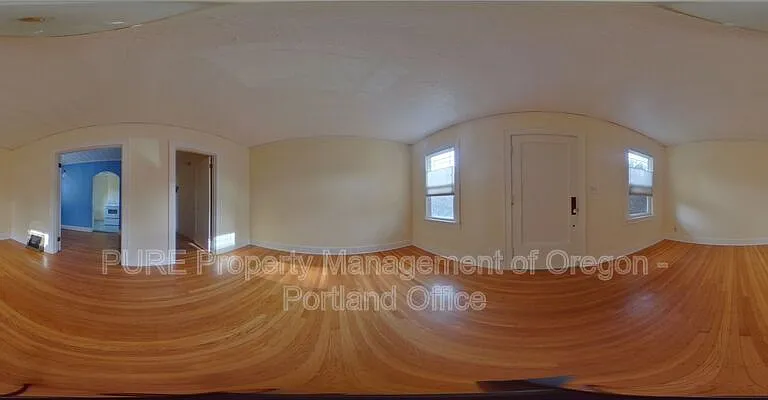 2411 SE Madison St — Photo 2