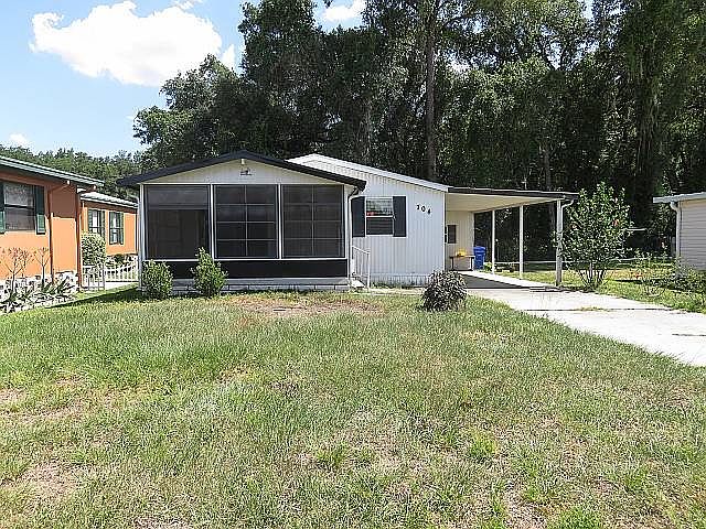 1st image of 704 Spanish Moss Dr