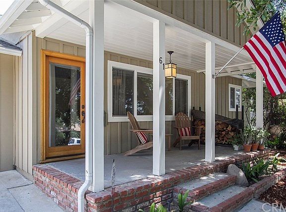4th image of 61 Olive Ave