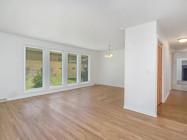3817 Augusta Dr — Photo 6