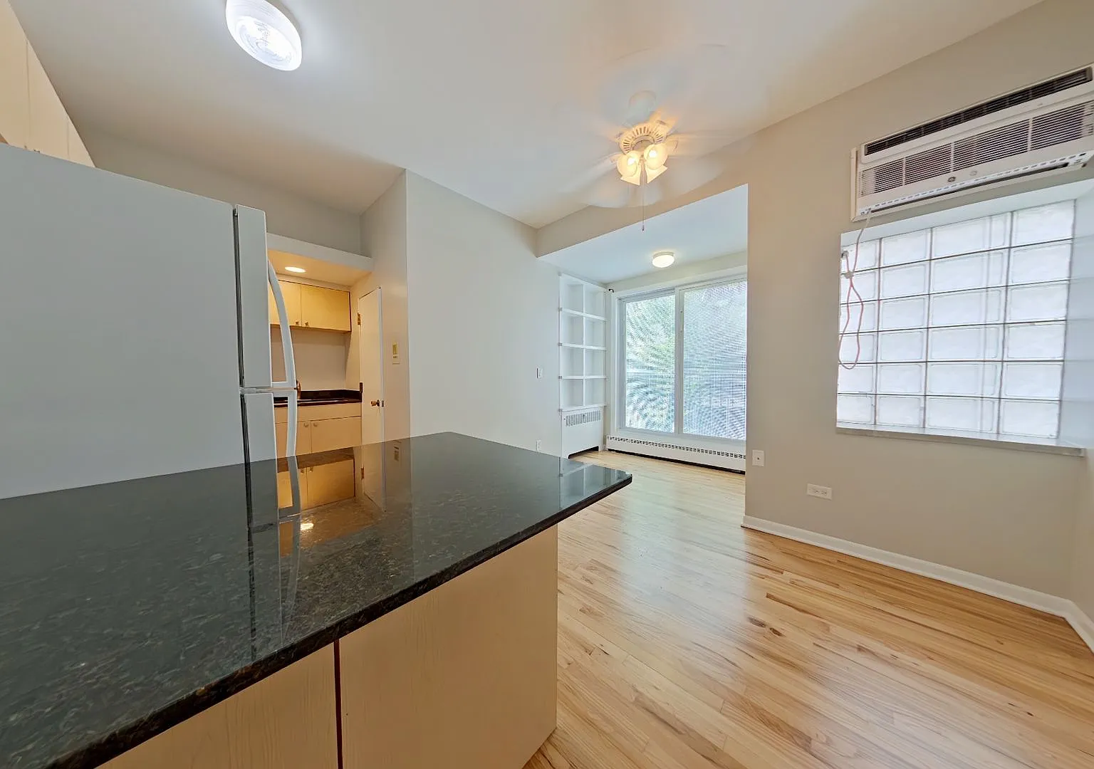 1247 N. State Pkwy — Photo 1