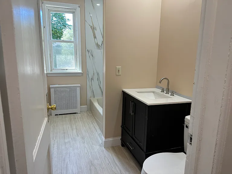 336 Cedar Ave #B — Photo 7