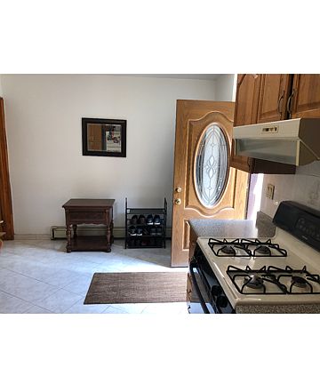 3rd image of 2059 29th St APT 1