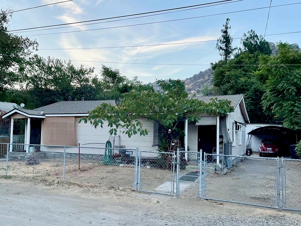 2nd image of 35315 Pine Dr