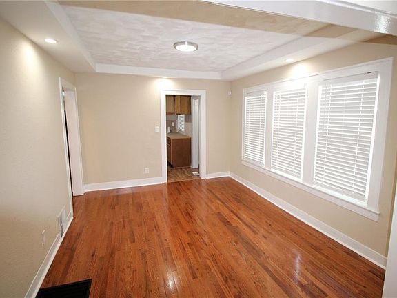 3rd image of 5320 Michigan Ave