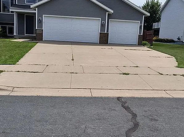 1204 4th St NW, New Prague, MN 56071
