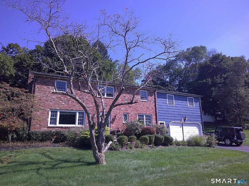 1st image of 100 Rolling Ridge Road