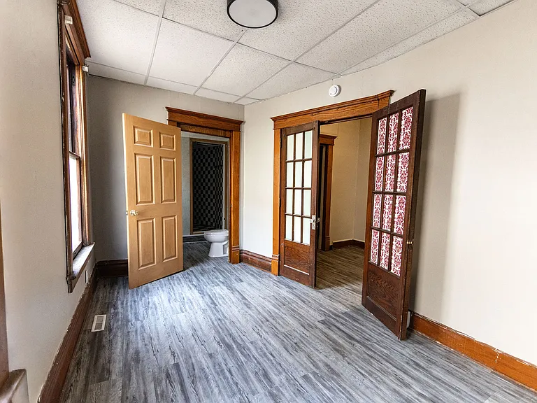 601 E 2nd Ave #2 — Photo 7