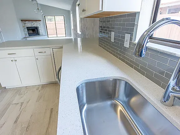 318 Timberline Trl — Photo 6