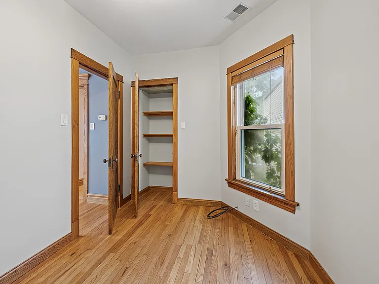 1648 N Saint Louis Ave #2 — Photo 15