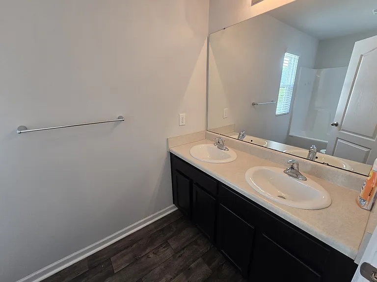129 Maple Tree Ln — Photo 44