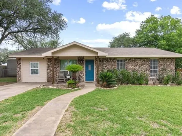 1312 Mark St, George West, TX 78022