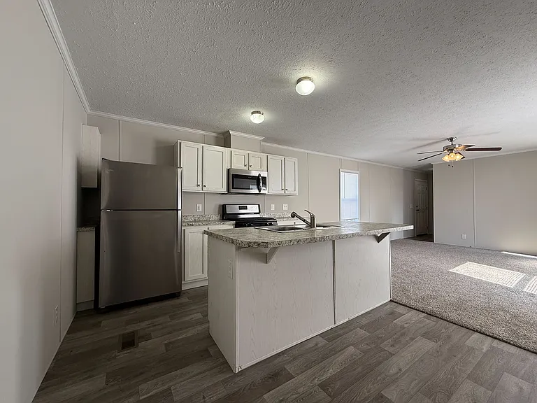 38000 Le Chateau Blvd #98 — Photo 6