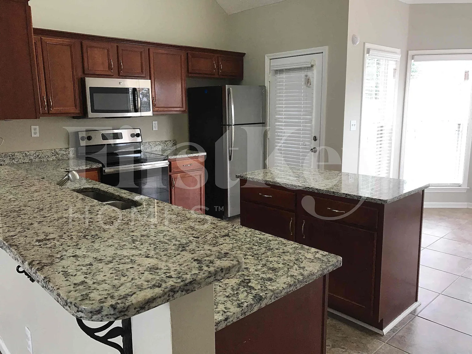 3 bed, 2.0 bath, 1536 sqft, $2,115 — Photo 4
