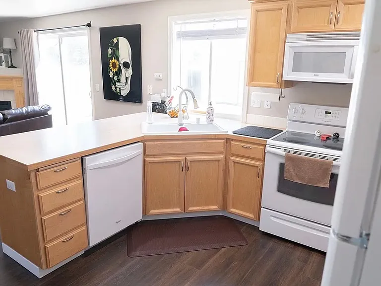 9315 W Caelen Ave — Photo 9