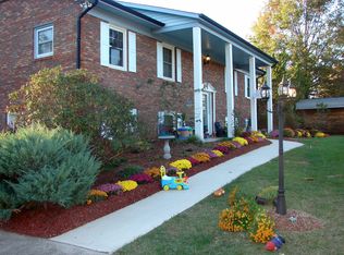 4102 Cherrywood Dr, Hudson, NC 28638