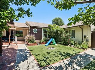 18937 Sylvan St, Reseda, CA 91335
