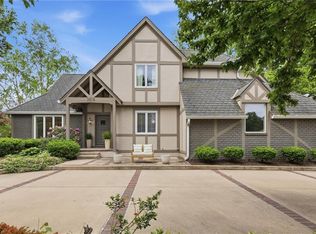 3015 W 83rd St, Leawood, KS 66206