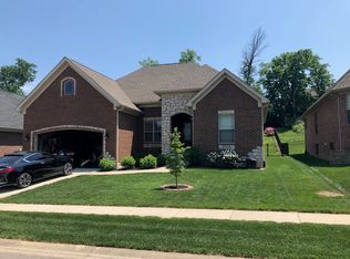 11512 Liberty Bell Ln, Sellersburg, IN 47172