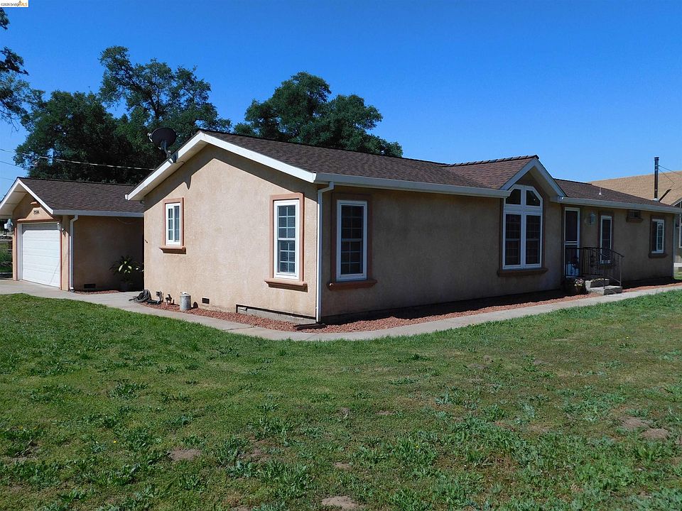 1st image of 20584 Willow Springs Dr W