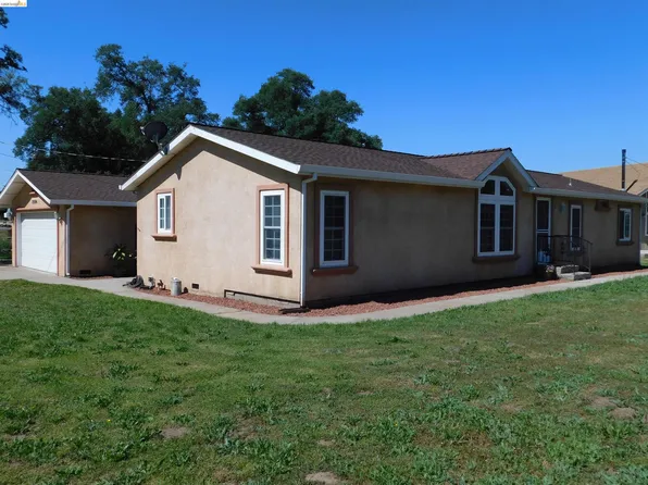 20584 Willow Springs Dr W, Soulsbyville, CA 95372