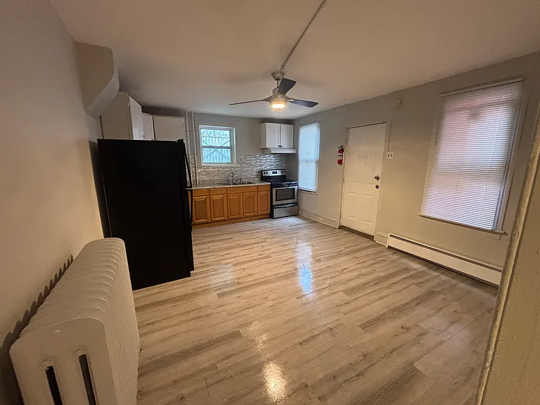 1111 Franklin St #1 — Photo 7