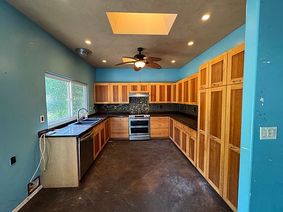 3rd image of 92-1623 Kona Dr